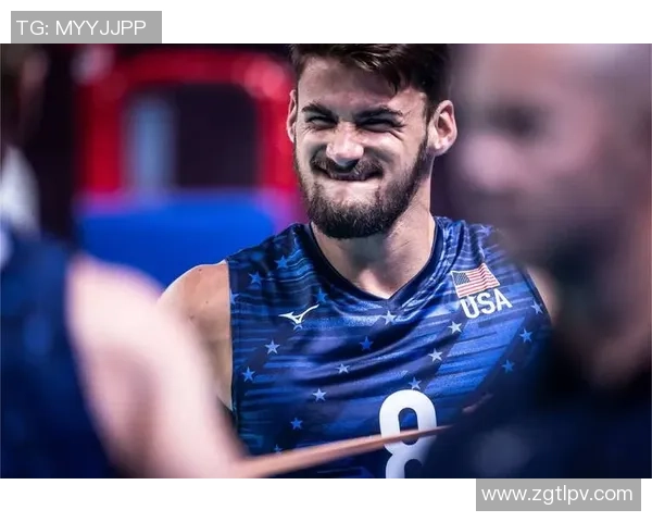 足球明星法尔科的精彩瞬间与职业生涯回顾图片展示