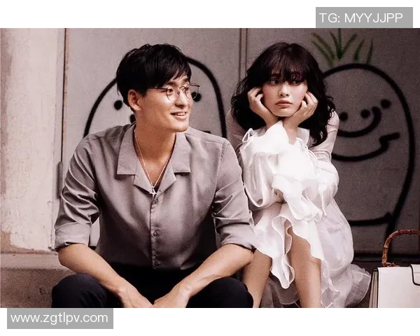 足球明星与家庭主妇的生活交集与梦想碰撞的温馨故事